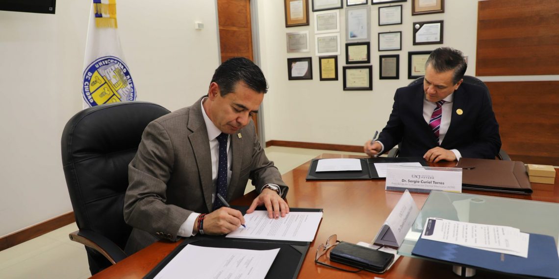 FIRMA-DE-CONVENIO-ASOCIACION-MEXICANA-DENTAL13-1140x570.jpeg