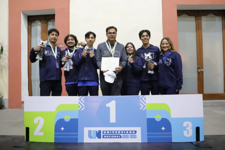 AJEDREZ-EQUIPO7-1536x1024.jpg