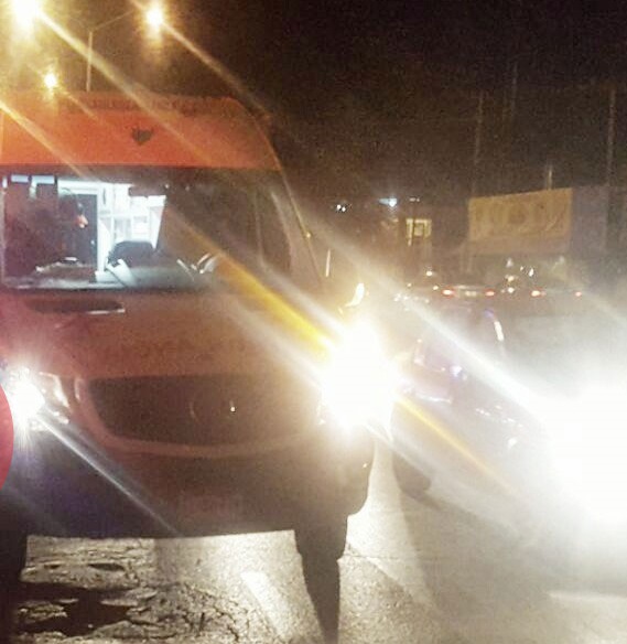 ambulancia-de-cruz-roja-nocher.jpg
