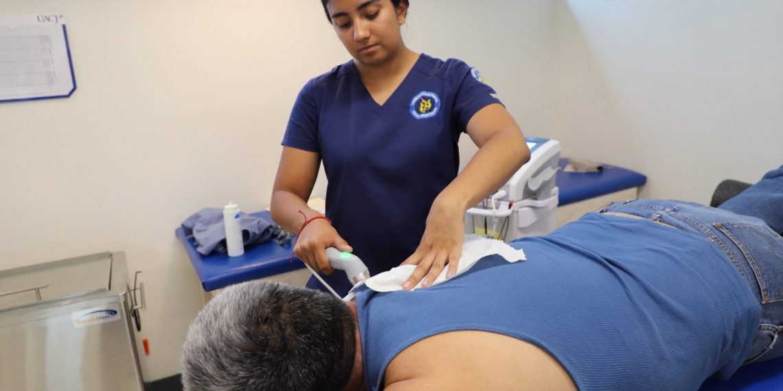 AREA-DE-TERAPIA-FISICA-AL-PUBLICO4-1140x570.jpg