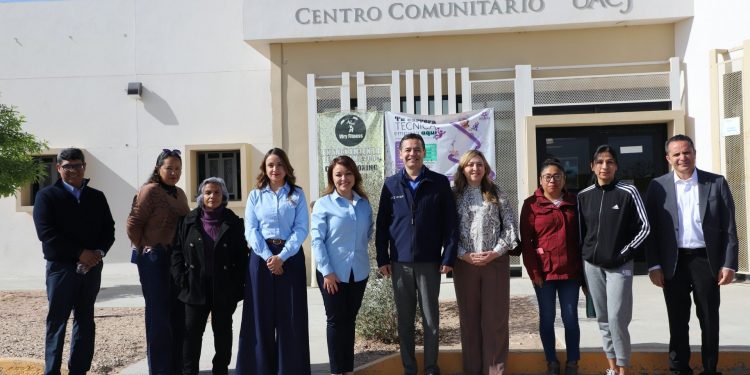 Visita-rector-Centro-Comunitario88-750x375.jpg