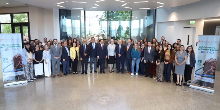 III-ENCUENTRO-DE-TRABAJO-SOCIAL-UTEP84-1140x570.jpg