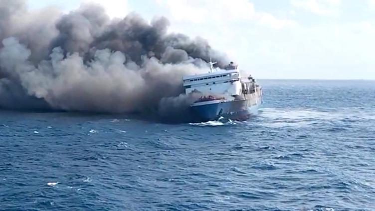 FERRY.jpg