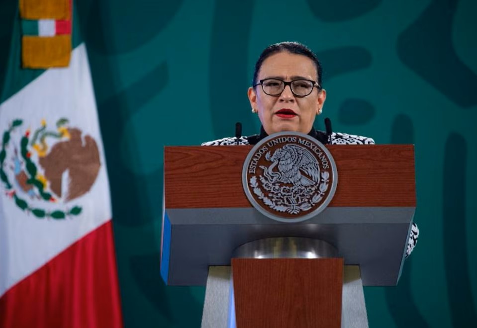 ROSAISELAMANANERA.jpg