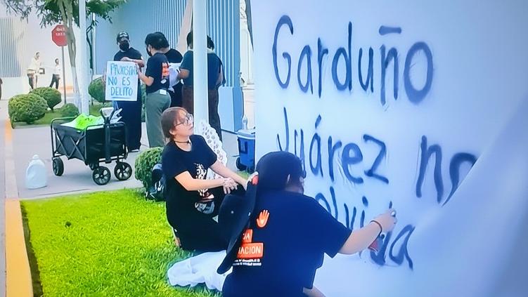 GARDUNOPROTESTA.jpg