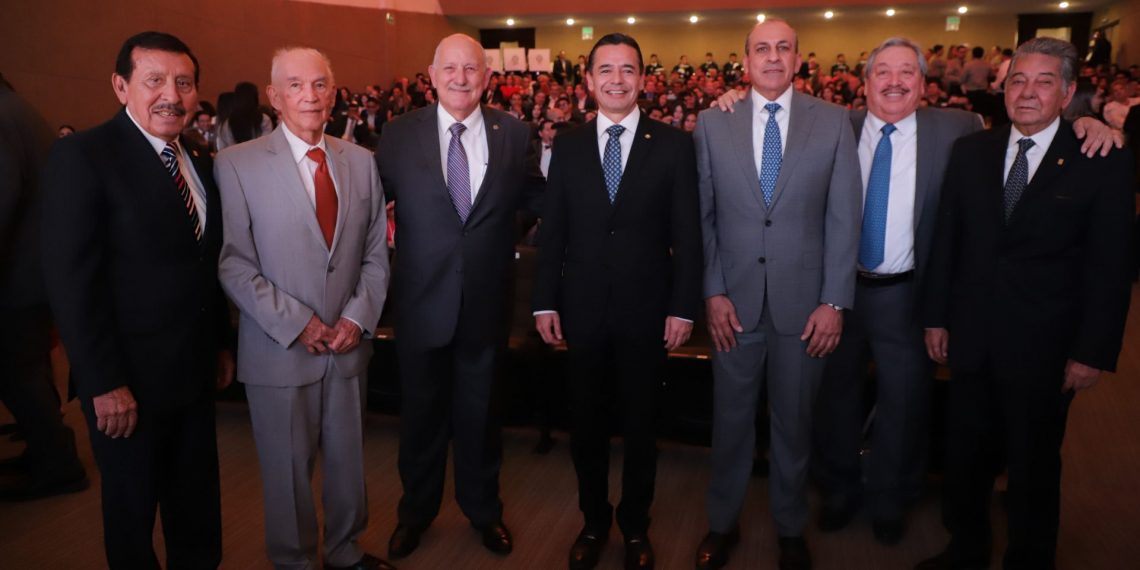 FUNCIONARIOS-INTERNAS2-2-1140x570.jpg